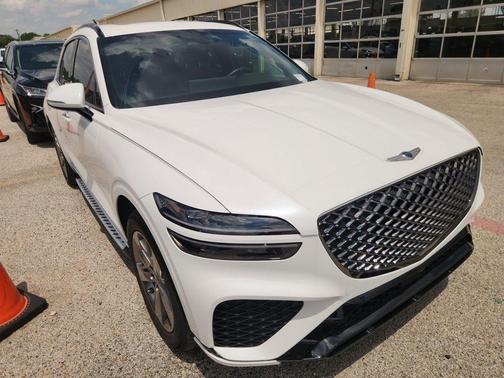 Uyuni White 2025 Genesis GV70 3.5T Sport