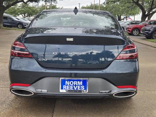 2025 Genesis G70 2.5T