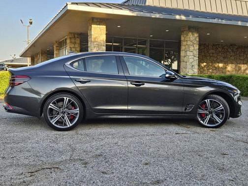 2025 Genesis G70 3.3T Sport Advanced