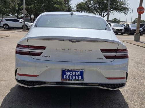 2025 Genesis G80 2.5T