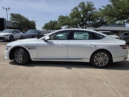2025 Genesis G80 2.5T