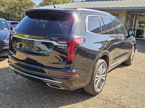 2025 Cadillac XT6 Premium Luxury AWD