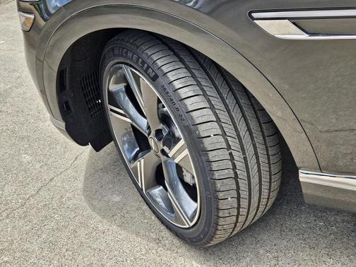 2025 Genesis GV80 2.5T Prestige