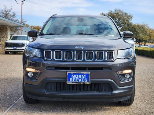 Granite Crystal Clearcoat Metallic 2018 Jeep Compass Latitude