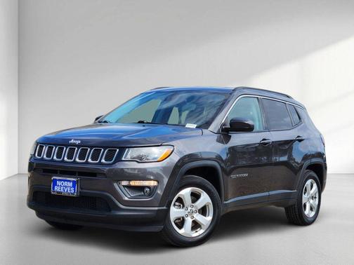 Granite Crystal Clearcoat Metallic 2018 Jeep Compass Latitude