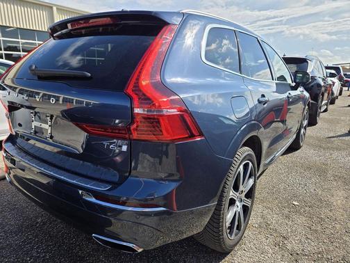 2021 Volvo XC60 T6 Inscription