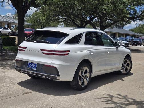 2026 Genesis GV70 2.5T