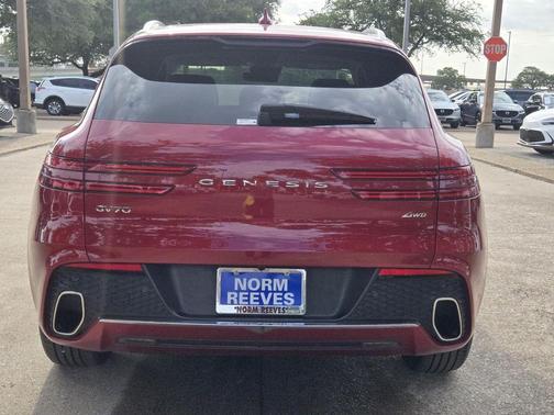 2025 Genesis GV70 2.5T