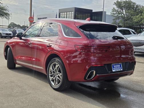 2025 Genesis GV70 2.5T