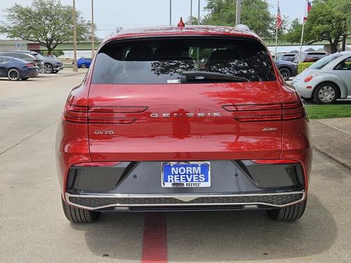 2026 Genesis GV70 2.5T