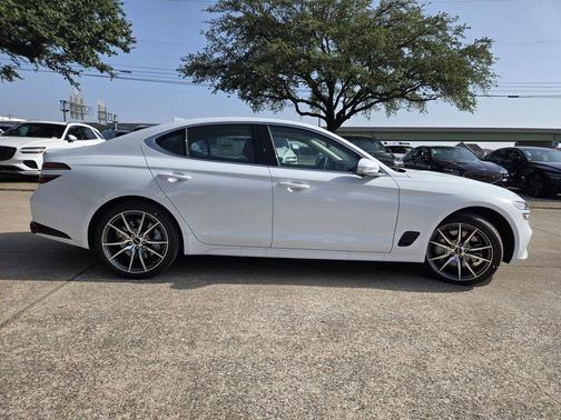 2026 Genesis G70 2.5T Prestige