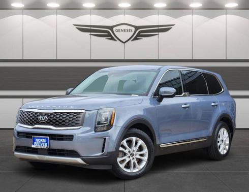 Everlasting Silver 2020 Kia Telluride LX