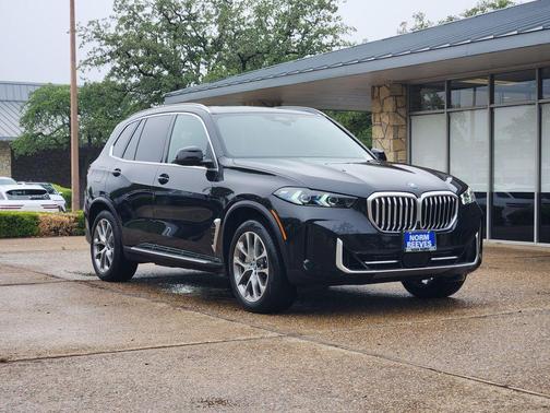 Black Sapphire Metallic 2025 BMW X5 PHEV xDrive50e