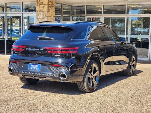 2025 Genesis GV70 2.5T