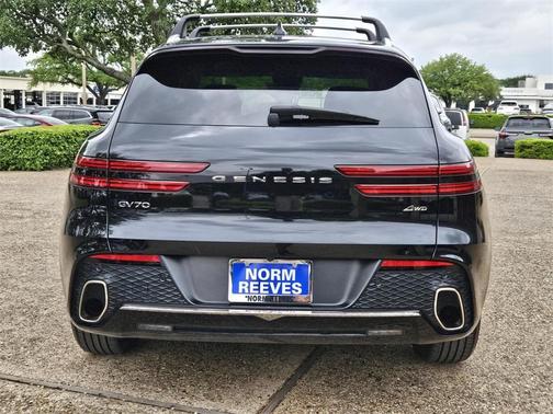2025 Genesis GV70 2.5T