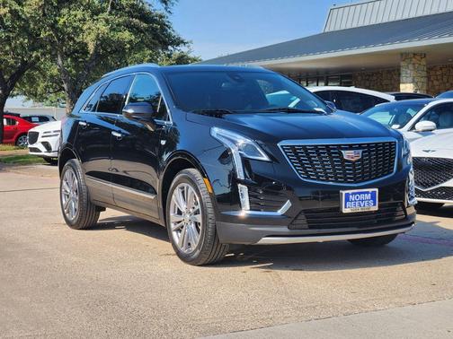 Stellar Black Metallic 2025 Cadillac XT5 Premium Luxury