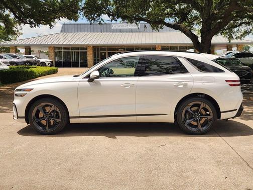 Uyuni White 2026 Genesis GV70 2.5T Sport Prestige