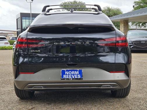 2025 Genesis GV60 Standard