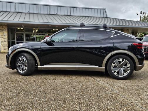 2025 Genesis GV60 Standard