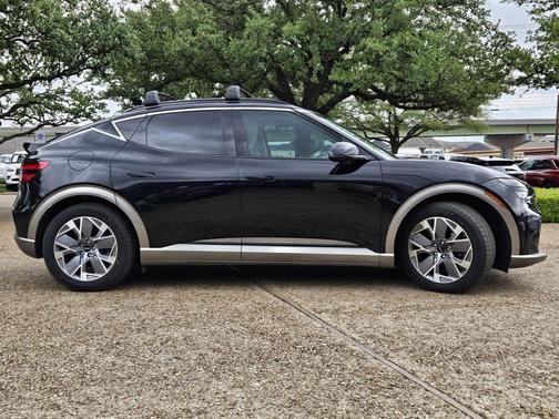 2025 Genesis GV60 Standard
