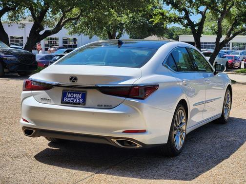 White Pearl 2019 Lexus ES 350 Ultra Luxury