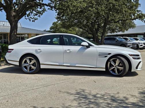 2025 Genesis G80 2.5T