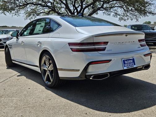 2025 Genesis G80 2.5T