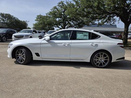2026 Genesis G70 2.5T Standard