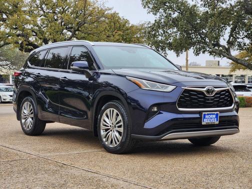 2022 Toyota Highlander Platinum