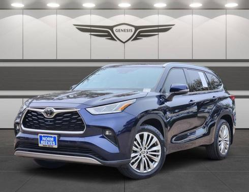 2022 Toyota Highlander Platinum