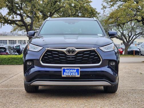 2022 Toyota Highlander Platinum