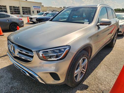 Cirrus Silver Metallic 2022 Mercedes-Benz GLC 300 Base