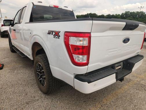 Oxford White 2022 Ford F-150 XL