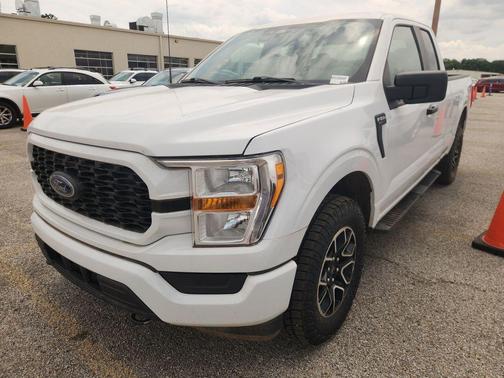 Oxford White 2022 Ford F-150 XL
