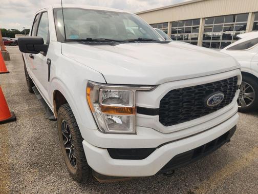 Oxford White 2022 Ford F-150 XL