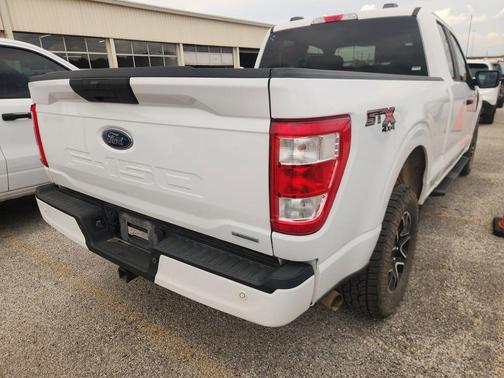 Oxford White 2022 Ford F-150 XL