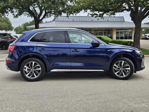 2022 Audi Q5 45 S line quattro Premium