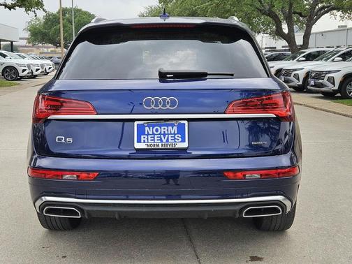 2022 Audi Q5 45 S line quattro Premium