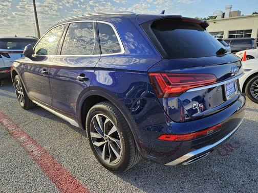 2022 Audi Q5 45 S line quattro Premium