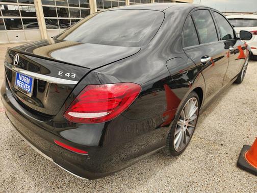 Obsidian Black Metallic 2018 Mercedes-Benz AMG E 43 Base 4MATIC