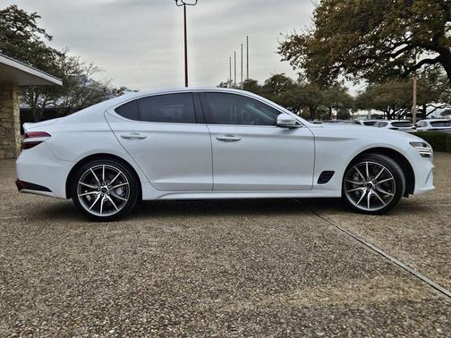 2025 Genesis G70 2.5T