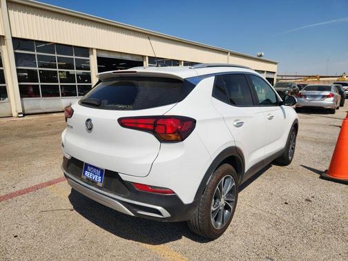 Summit White 2020 Buick Encore GX Select