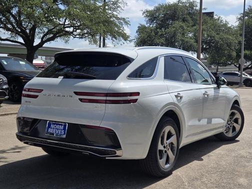 2026 Genesis GV70 2.5T