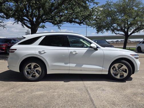 2026 Genesis GV70 2.5T
