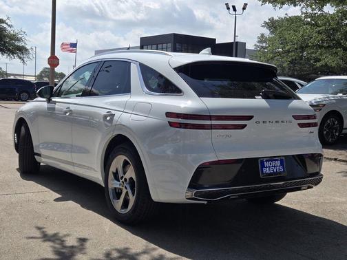2026 Genesis GV70 2.5T