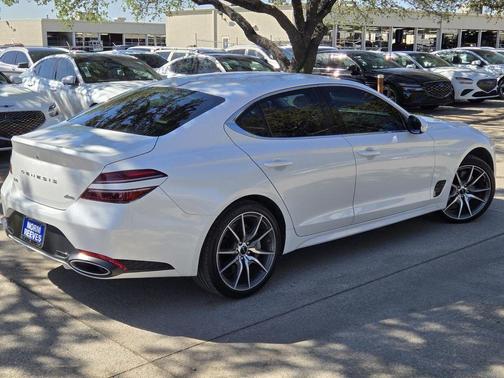 2025 Genesis G70 2.5T