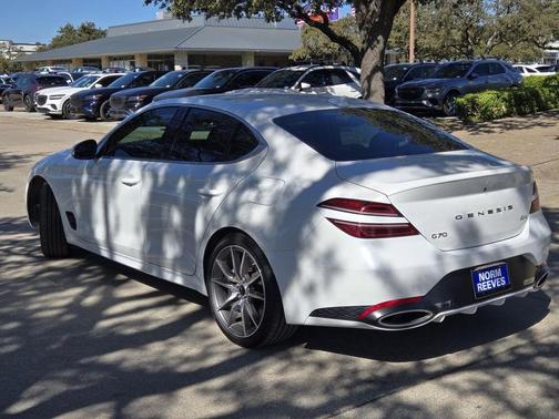 2025 Genesis G70 2.5T