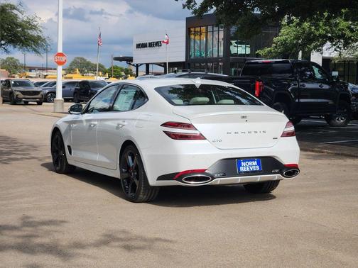 Uyuni White 2026 Genesis G70 3.3T Sport Prestige
