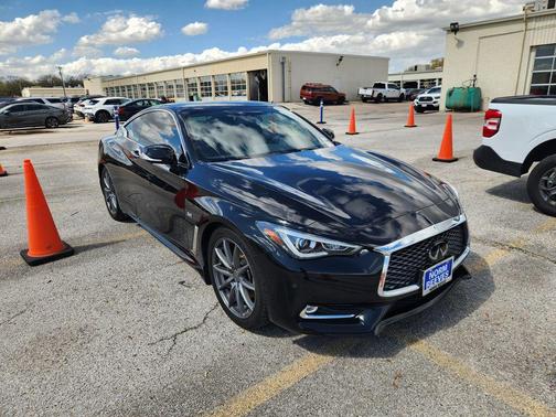 2019 INFINITI Q60 3.0t LUXE