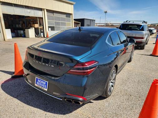 2022 Genesis G70 2.0T